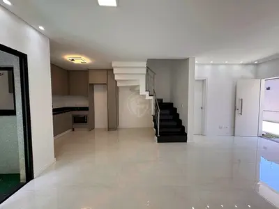 Triplex à Venda 4 quartos, 163 m² - Água Verde, Curitiba-PR - Foto 1