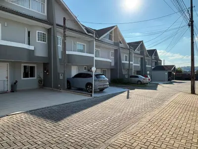 Sobrado à venda 4 quartos no bairro Boa Vista - Curitiba - Foto 1